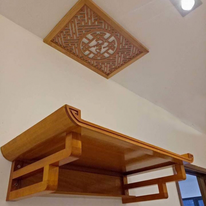 Ban thờ treo tường gỗ sồi